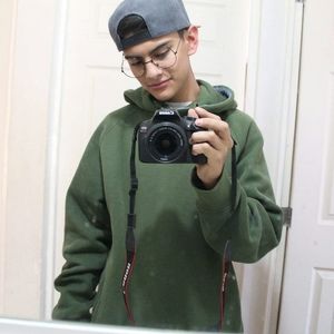 Meet your Posher, Enrique Ü